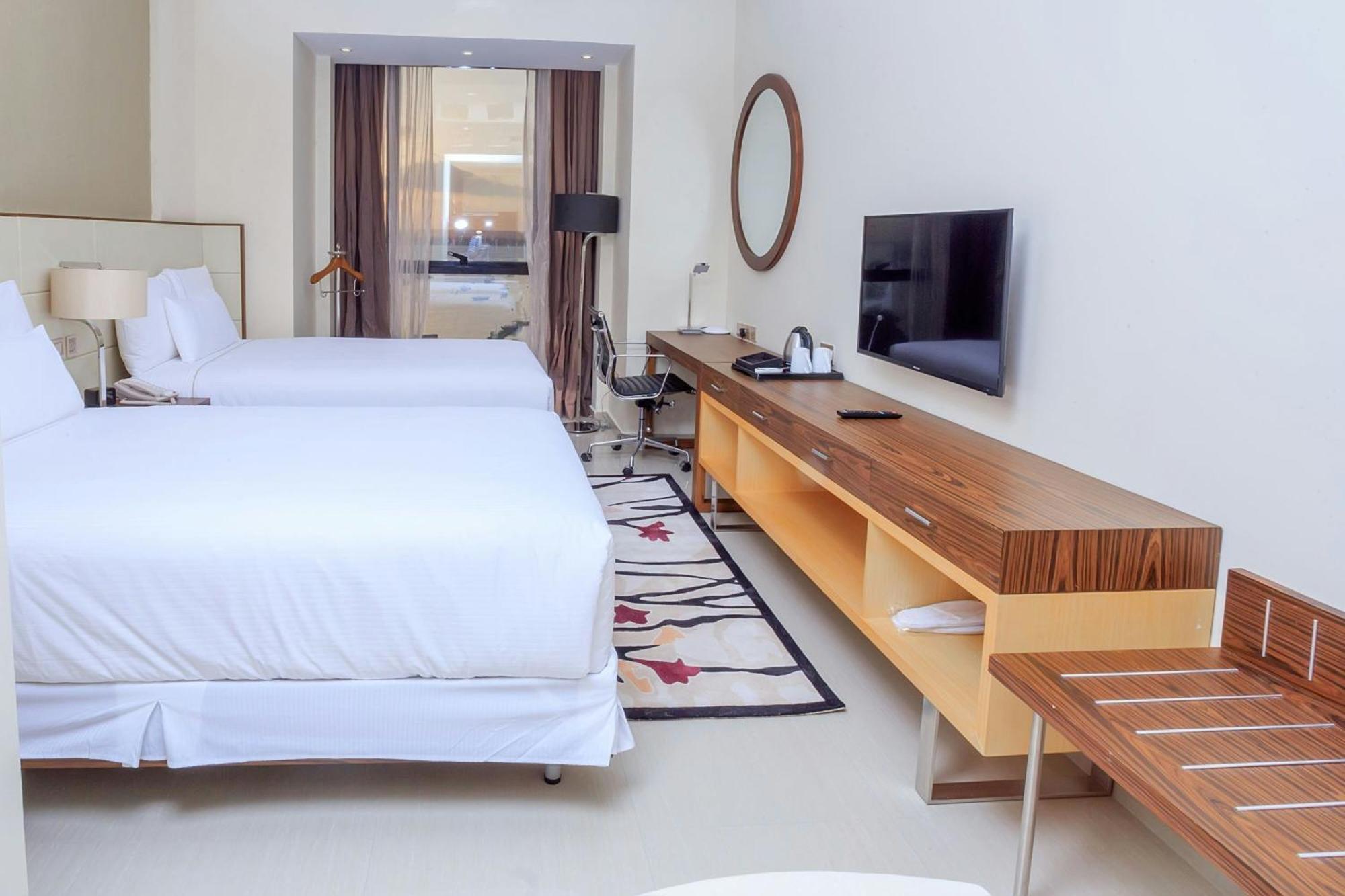 Element By Westin Hotel Dar Es Salaam Esterno foto